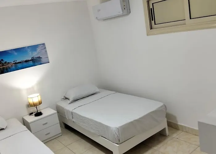 Lilly Apartmanhotel