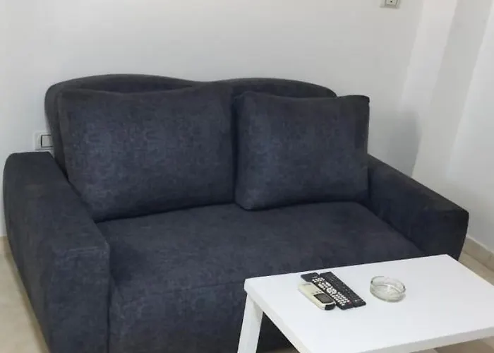 Lilly Apartmanhotel Gurdaka