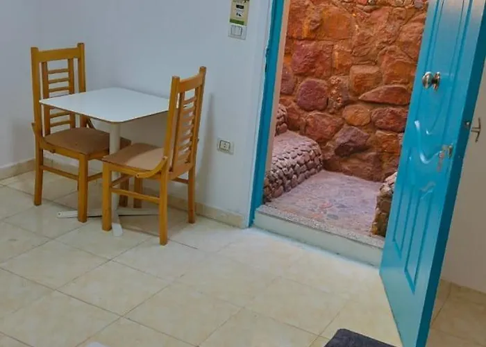 Lilly Apartahotel 3*